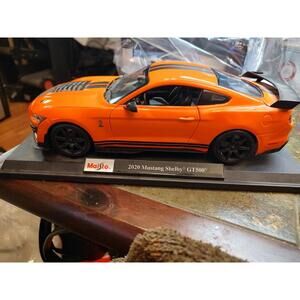 Maisto 2020 Mustang Shelby GT500 Diecast Model Car - Orange